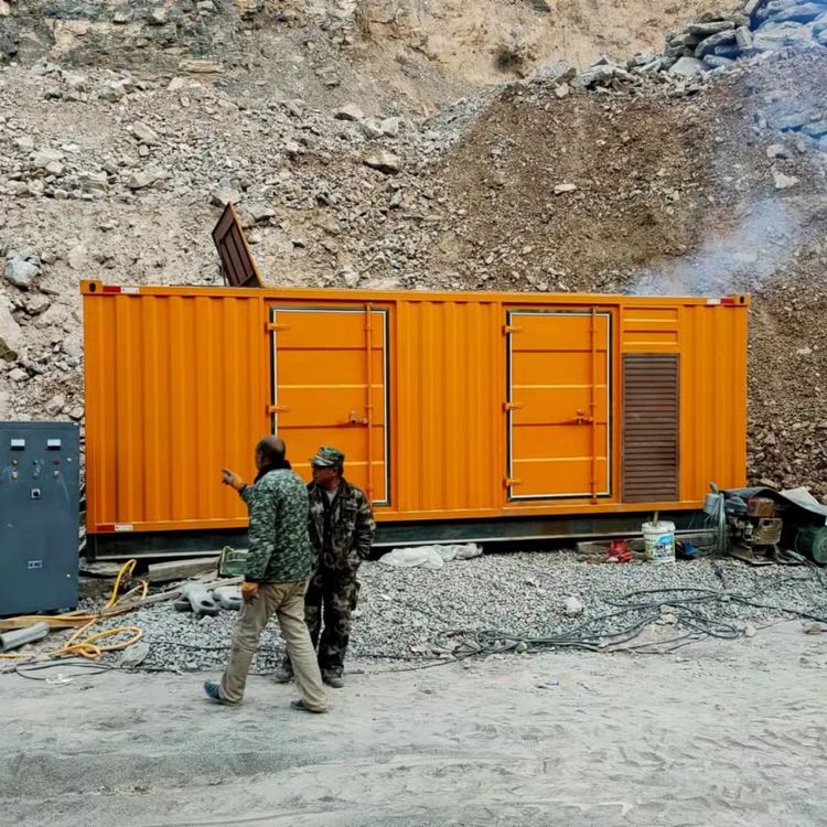 安居如何选择适合自己的 800KW 柴油发电机组?