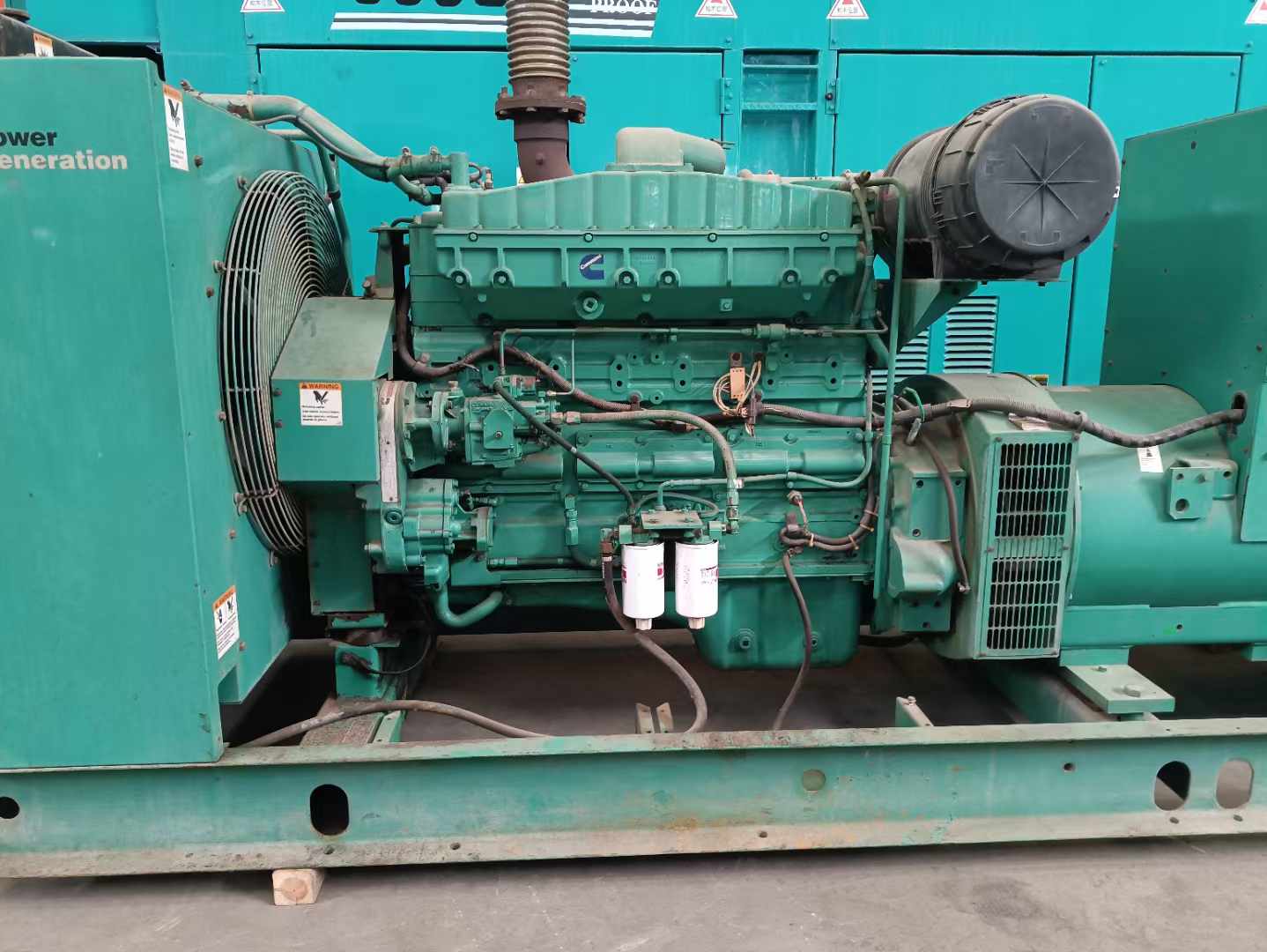安居过载会对 600kW 柴油发电机组造成哪些损害？