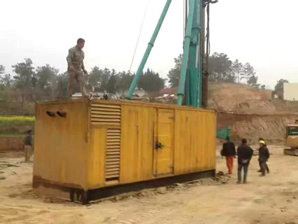 安居如何判断水冷式机油散热器密封件是否需要更换?